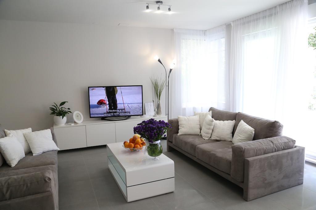 Beach Apartments Dumicic Podstrana Habitación foto